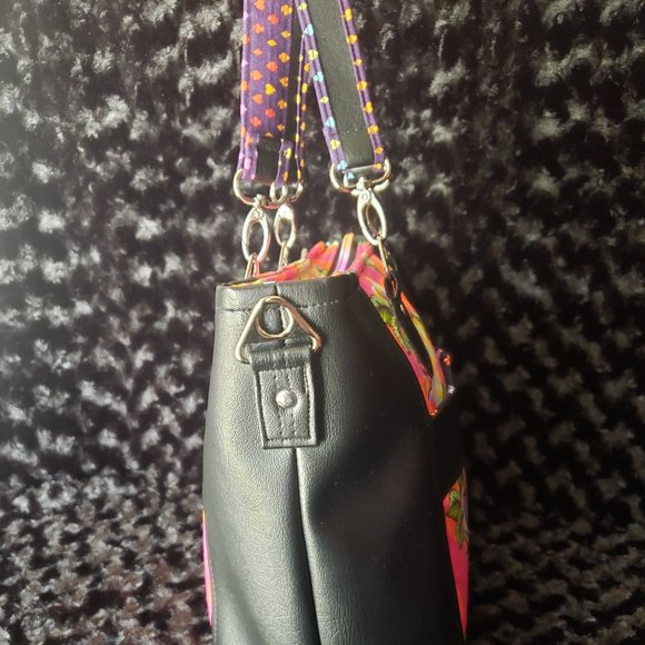 Pink/Black Painted Roses Handbag - Picture 5 of 11